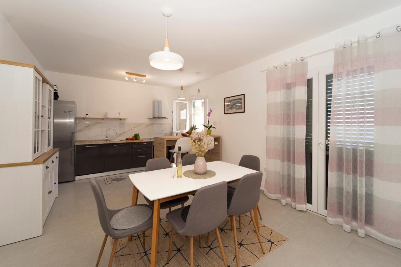Apartments Bisko Prižba Zewnętrze zdjęcie